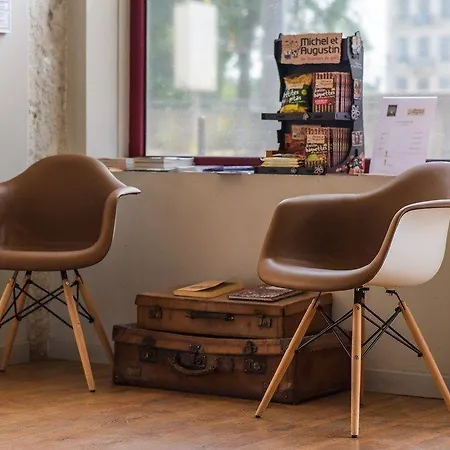 Hotelo Charite Szálloda Lyon