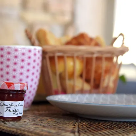 Hotelo Charite Отель 3*