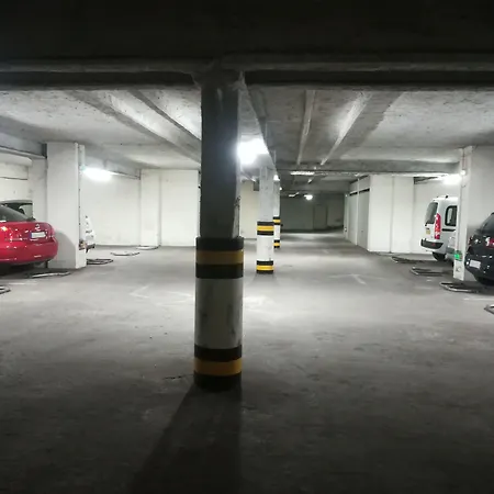 Hotelo Charite 3* ليون
