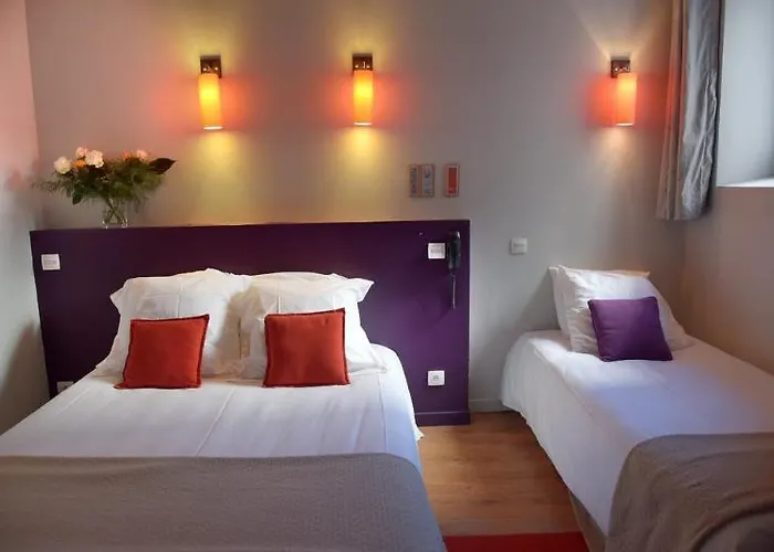 Hotelo Charite Hotel 3*