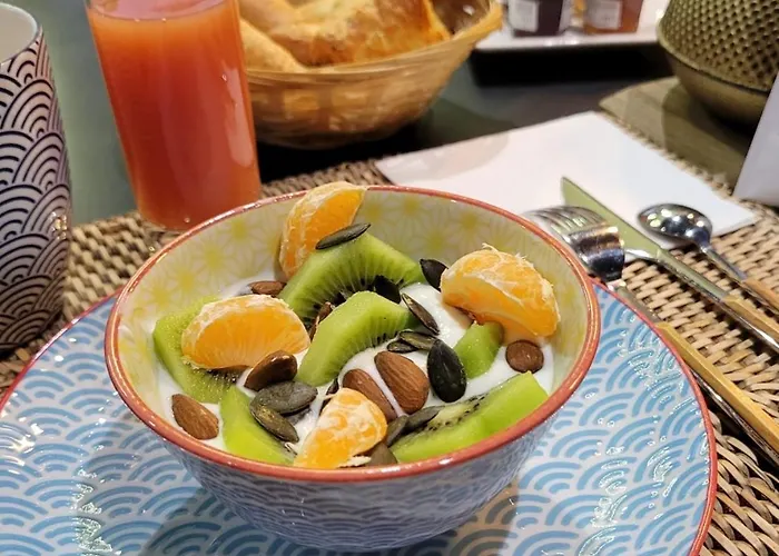 Hotelo Charite فندق ليون