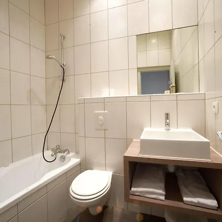 Hotelo Charité Hotel 3*
