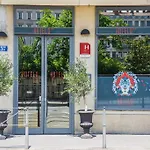 Hotelo Charité 3*